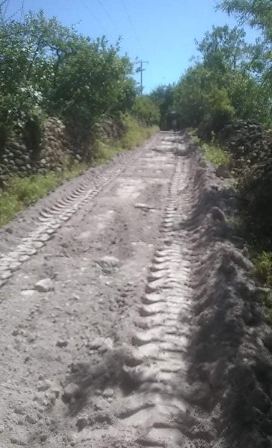 SIGUEN LOS MANTENIMIENTOS A CAMINOS EN APOZOL