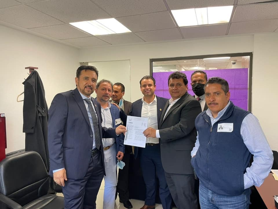 MIGUEL TORRES RECIBE A LIDERES ZACATECANOS