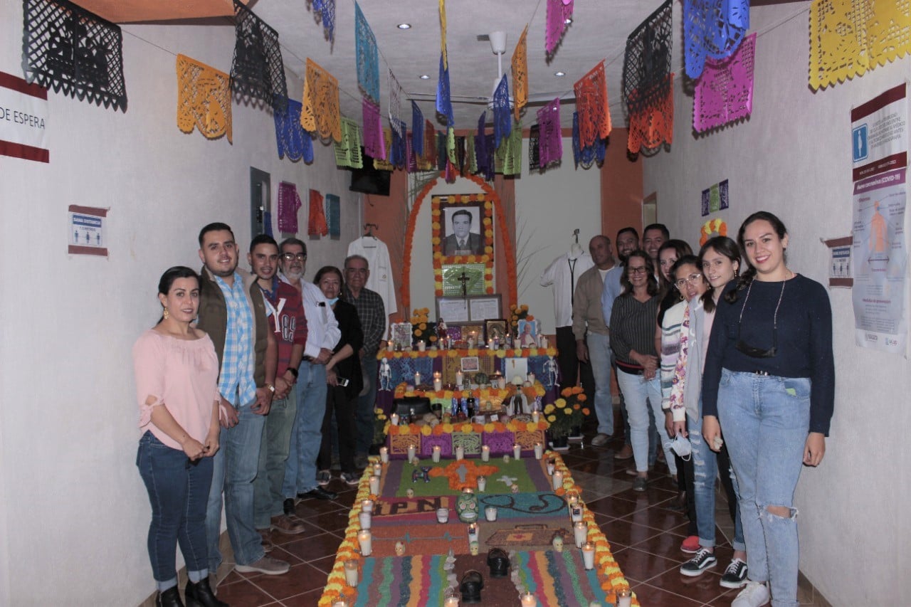 REALIZAN ALTAR AL DR. CHAGO EN MOYAHUA