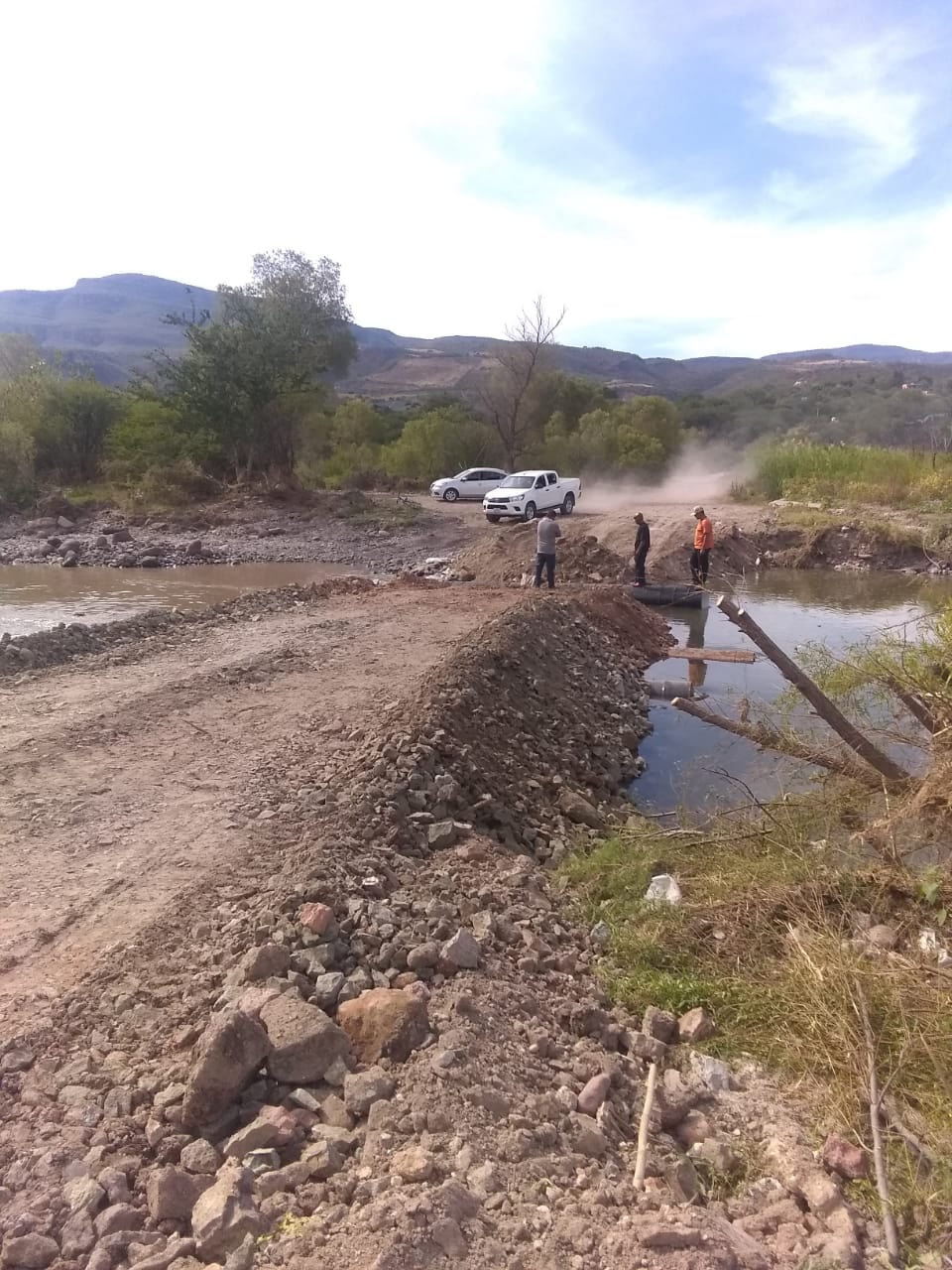 REHABILITACIÓN DE VADO DEL RÍO EN RESCOLDO, APOZOL