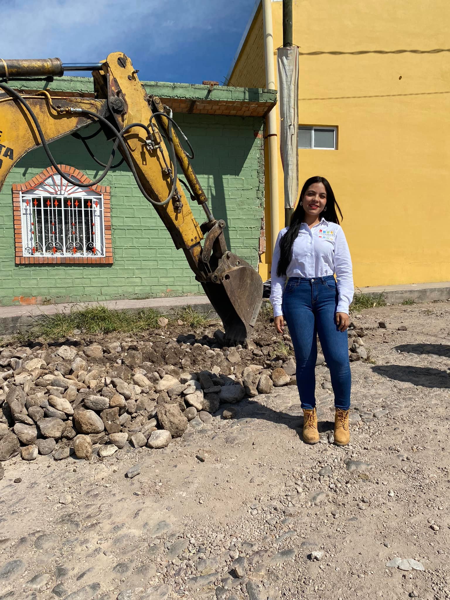 ARRANCA PAVIMENTACION DE CALLE HIDALGO EN HUANUSCO