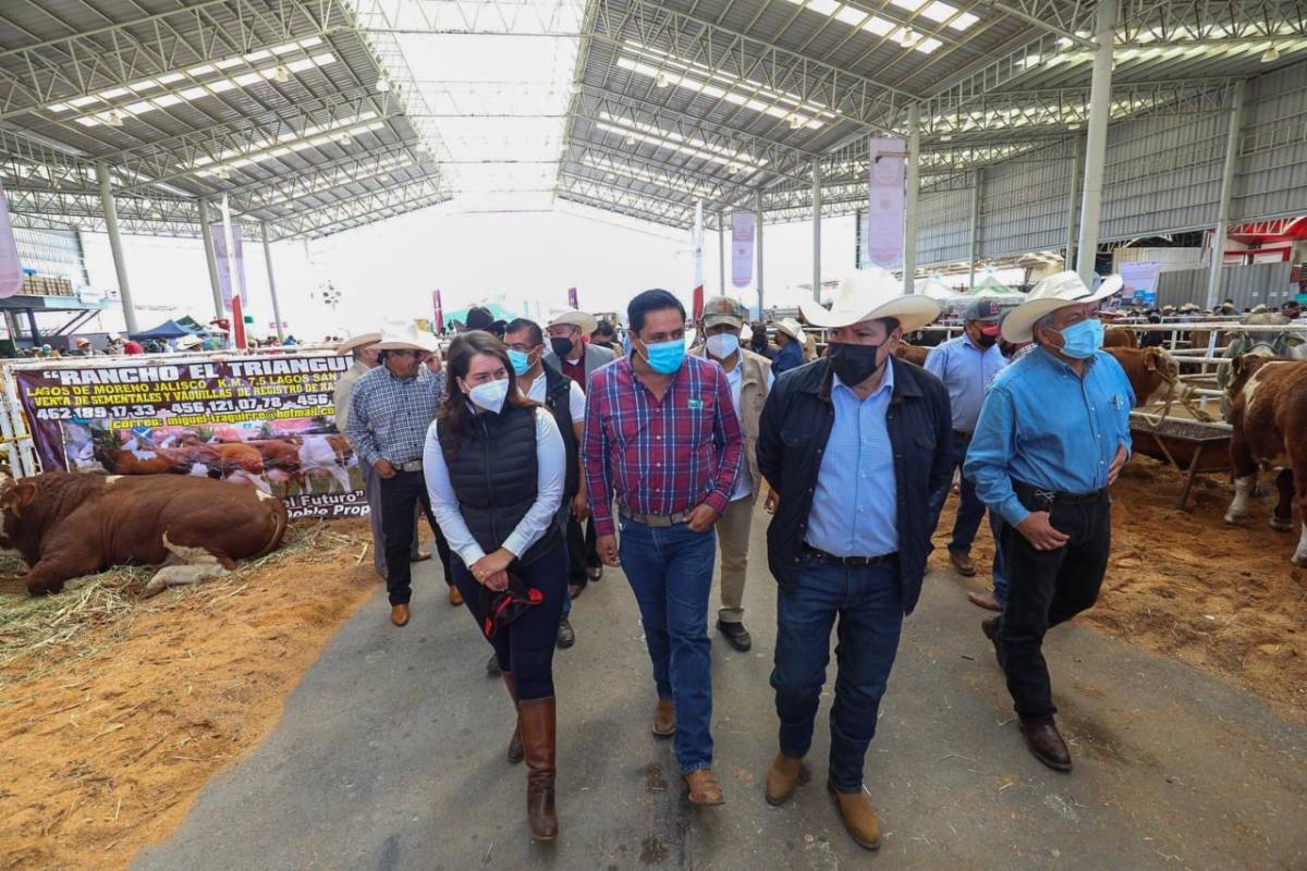 INAUGURA GOBERNADOR TIANGUIS AGROPECUARIO EN FRESNILLO