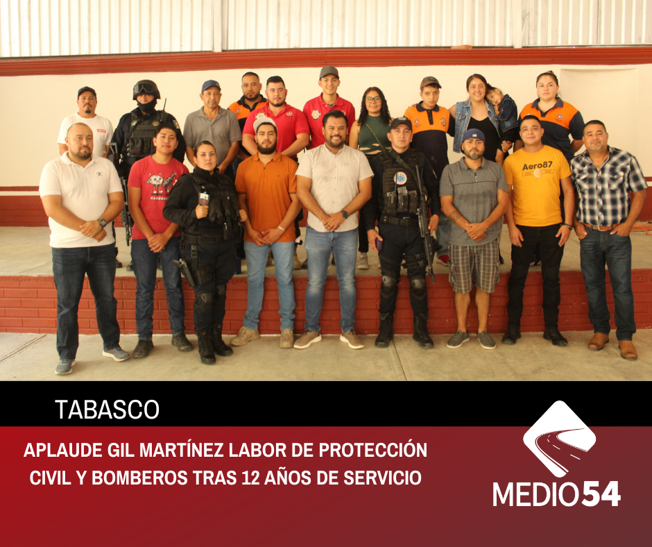 APLAUDE GIL MARTÍNEZ LABOR DE PROTECCIÓN CIVIL Y BOMBEROS TRAS 12 AÑOS DE SERVICIO