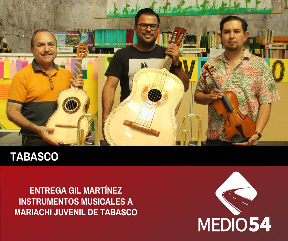 ENTREGA GIL MARTÍNEZ INSTRUMENTOS MUSICALES A MARIACHI JUVENIL DE TABASCO